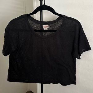 black mossimo crop top. light weight very comfortable